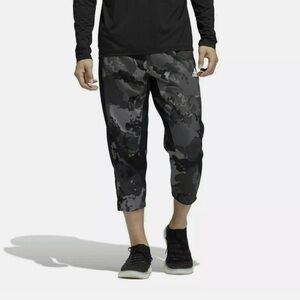 Adidas Mens Continent Camo City Pant Cropped
Jogger SZ Small Black Grey EUC